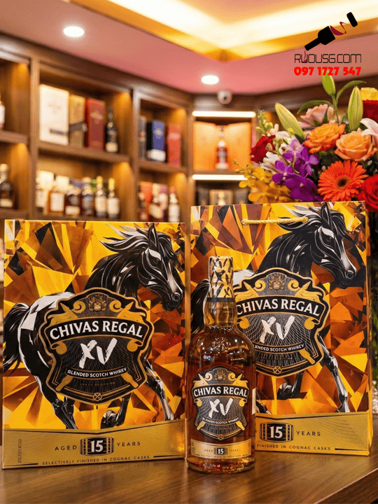 Rượu Chivas 15 700ml Hộp Quà Tết 2026 (tặng Túi)